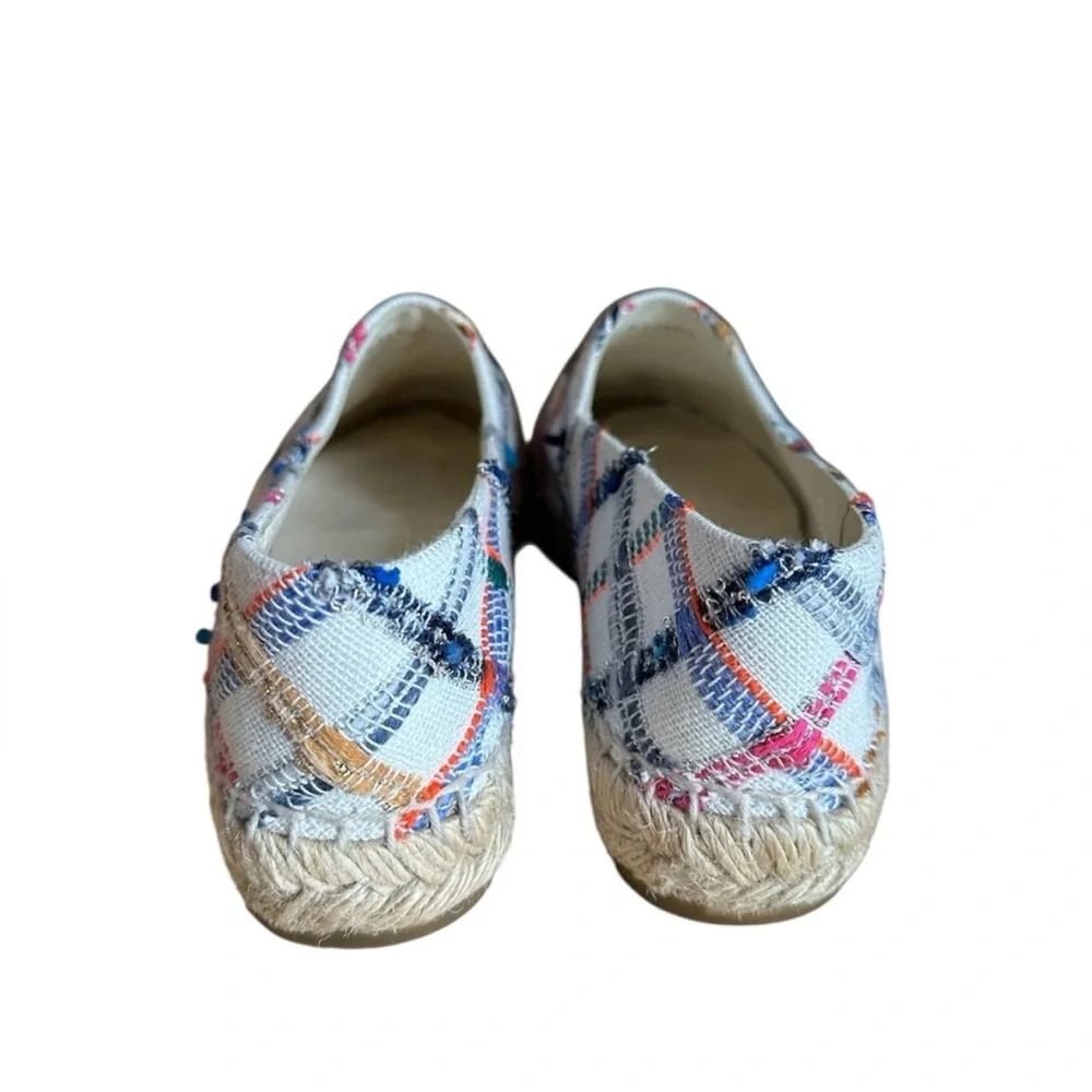 Chanel espadrilles tweed flats
RETAIL 995 - Picture 5 of 6